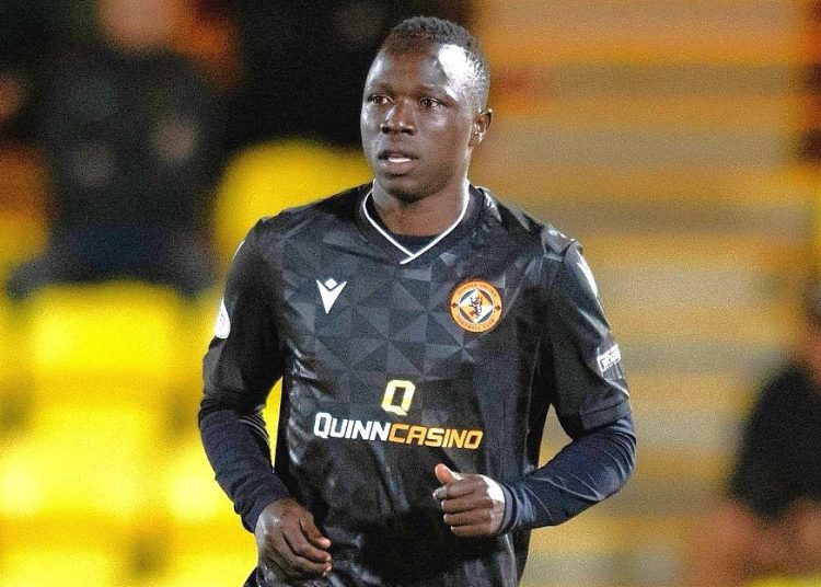 Anaku makes winning debut for Dundee