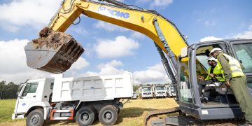 Constructors during the Groundbreaking ceremony for the construction of Talanta Sports City, Jamhuri Grounds, Nairobi, on March 1, 2024.