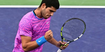 Carlos Alcaraz Retains BNP Paribas Open Title in Indian Wells, Defeating Medvedev in Straight Sets