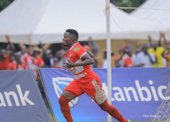 Mucureezi  Bundles Vipers Out of  Uganda Cup