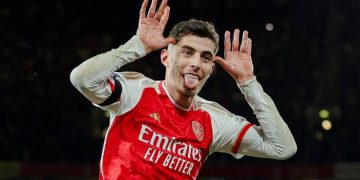 Arsenal Thrashes Chelsea 5-0 in Record-breaking Victory
