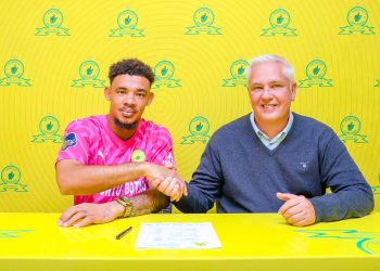 Mamelodi Sundowns Extends Contract with Goalkeeper Ronwen Williams Until 2028