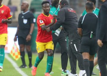 Guinea Stuns Algeria to Draw Level at the Top of Group G
