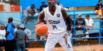 Namblazers Survive Dolphins’ Comeback Attempt to Win 81-76