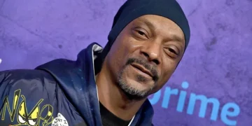 Snoop Dogg to Carry Olympic Torch in Paris Ahead of Opening Ceremony