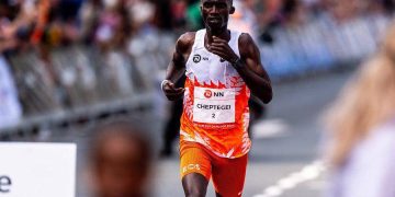 Cheptegei Finishes Second at Dam tot Damloop 10-Mile Road Race
