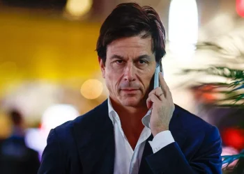 Toto Wolff Clarifies “Shelf Life” Comments Amidst Hamilton Controversy
