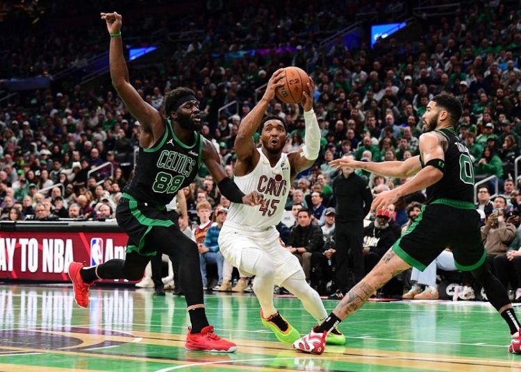 NBA: Celtics Snap Cavaliers’ Historic Win Streak