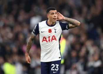 Scramble for Right-Backs Heats Up: Real Madrid, Tottenham in the Thick of It