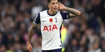 Scramble for Right-Backs Heats Up: Real Madrid, Tottenham in the Thick of It