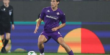 Fiorentina’s Bove Recovers After On-Field Collapse