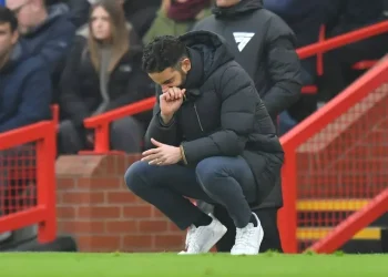 Manchester United Slump to Disastrous Defeat as Amorim’s Tactics Fail to Impress