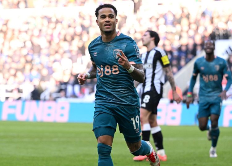 Kluivert Hat-Trick Propels Bournemouth Past Newcastle