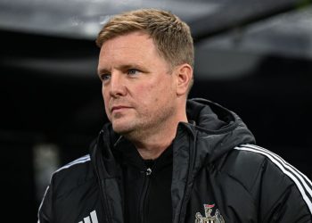 Joelinton Injury Scare for Newcastle Ahead of Crucial Carabao Cup Clash Against Arsenal