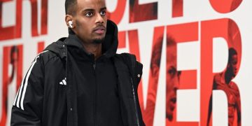 Isak Injury Casts Shadow Over Newcastle’s Cup Final Preparations After Liverpool Loss