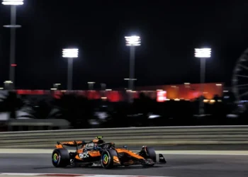 Norris Tops Disrupted First Day of 2025 F1 Pre-Season Testing in Bahrain