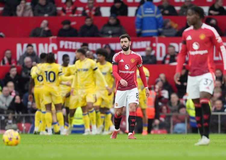Manchester United Slump Continues with Home Loss to Crystal Palace