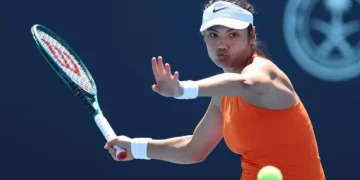 Raducanu Advances as Miami Open Sees Shock Upsets