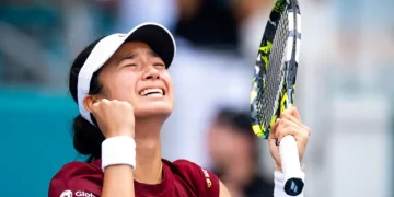 Teenager Alexandra Eala Stuns Swiatek to Reach Miami Open Semi-Finals