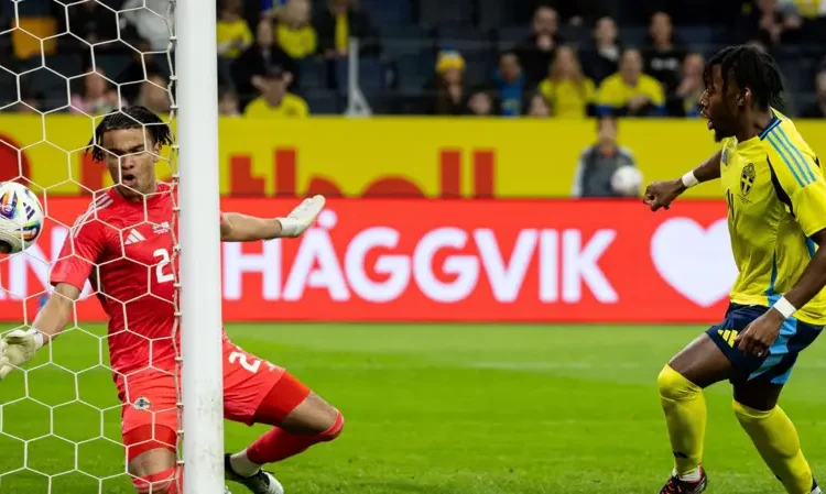 Elanga Shines as Sweden Overpower Northern Ireland in Friendly