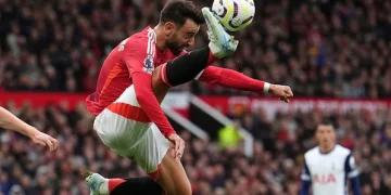 Bruno Fernandes Hat-Trick Propels Manchester United to Europa League Quarterfinals