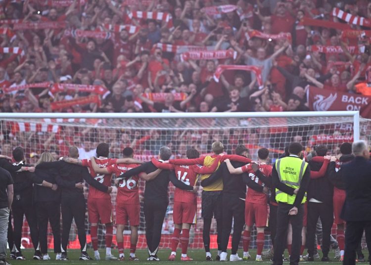 Reds Crowned Champions After Thrashing Spurs