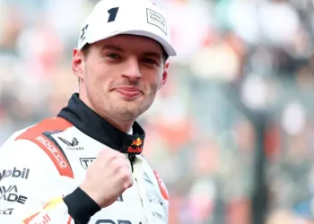 Verstappen Claims Japanese Grand Prix Pole in Thrilling Qualifying Finale