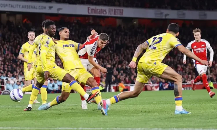 Arsenal Held by Crystal Palace as Liverpool Close in on Premier League Title