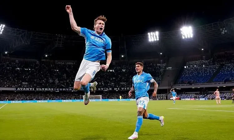 McTominay Double Sends Napoli Clear in Serie A Thriller