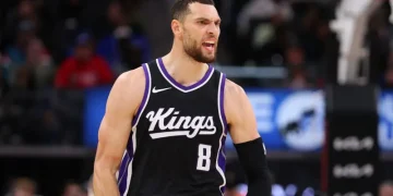 Kings Rally Past Pistons to Keep Post-Season Dreams Alive