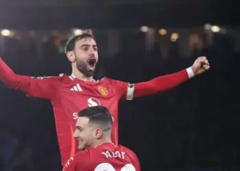 Ruben Amorim Vows Bruno Fernandes Will Stay at Manchester United