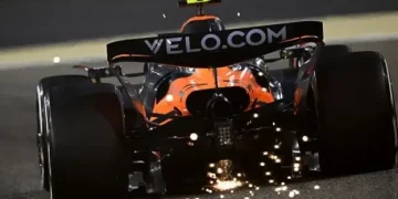 Oscar Piastri Tops Practice As McLaren Dominates Bahrain Grand Prix Opening Day