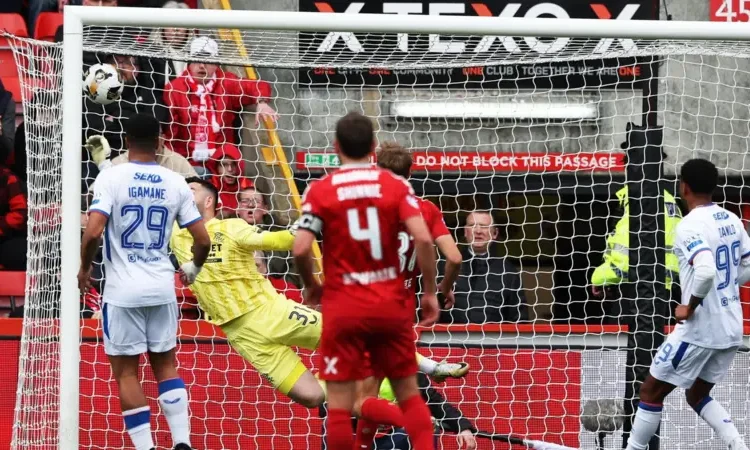 Ten-Man Rangers Deny Celtic Title with Thrilling Comeback Against Aberdeen