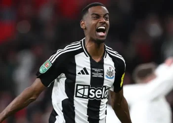 Alexander Isak at a Crossroads: Newcastle Star Urged to Consider Big-Money Move