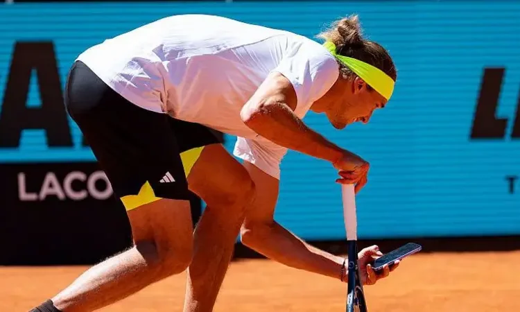 Zverev Warned for Phone Use in Line-Call Frustration at Madrid Open
