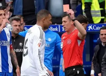 Real Madrid Edge Alaves to Stay in Title Hunt Despite Mbappe Red Card