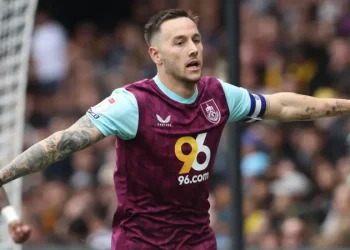 Burnley Edges Watford to Move Closer to Premier League Return
