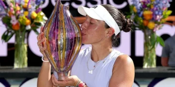 Pegula Triumphs in Charleston with Stunning Comeback Win