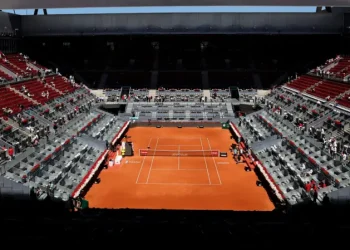 Madrid Open Halted by National Power Outage, Fearnley Match Suspended