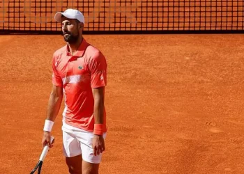 Arnaldi Stuns Idol Djokovic in Madrid Open Upset