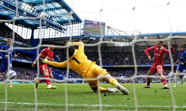 Chelsea Beat Champions Liverpool, Boost Top Four Hopes