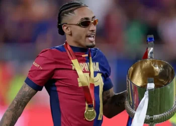 Raphinha Commits to Barcelona Until 2028, Aims for Retirement at Camp Nou