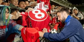 Fernandes Considers Shock Man Utd Exit