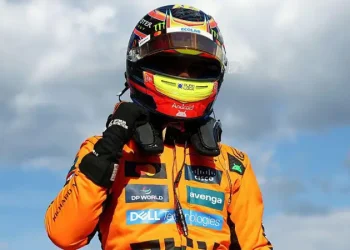 Piastri Grabs Imola Pole After Tsunoda’s Dramatic Qualifying Crash