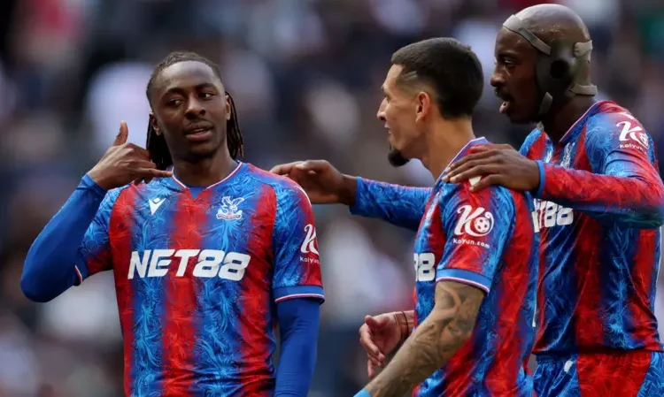 Eze Fires Palace to Victory as Spurs Stumble