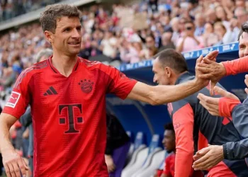 Muller Bows Out as Bayern Cruise to Victory