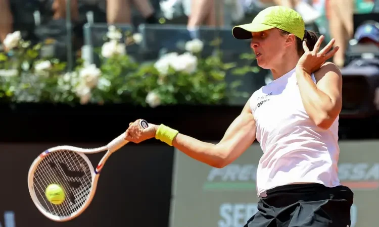 Collins Upsets Swiatek in Rome