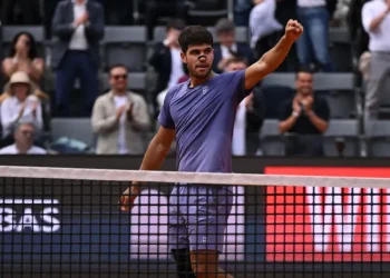 Alcaraz Beats Musetti, Awaits Potential Sinner Final in Rome