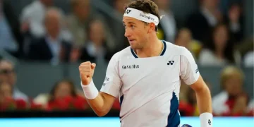 Injured Ruud Battles Past Cerundolo into Madrid Final