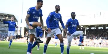 Everton Dent Fulham’s European Dreams with Comeback Win